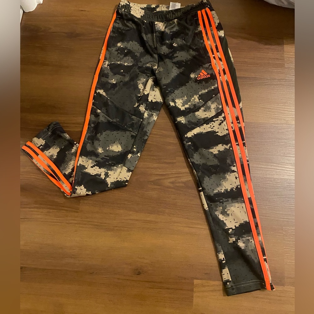 Adidas sweat camo